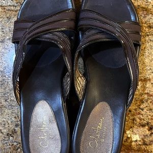 COLE HAHN NIKE AIR SLIP ON BROWN SANDALS SIZE 10 WITH 2 INCH HEEL